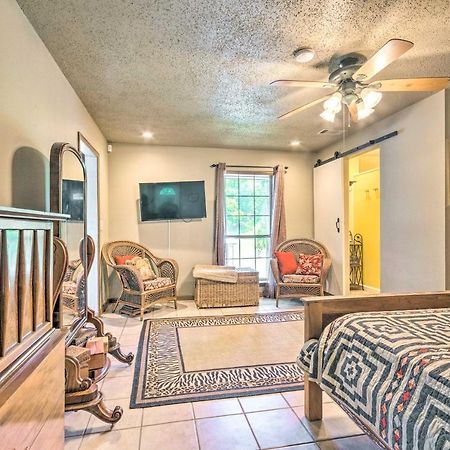 Lakefront Hot Springs Home With Updated Deck And Dock! Eksteriør billede